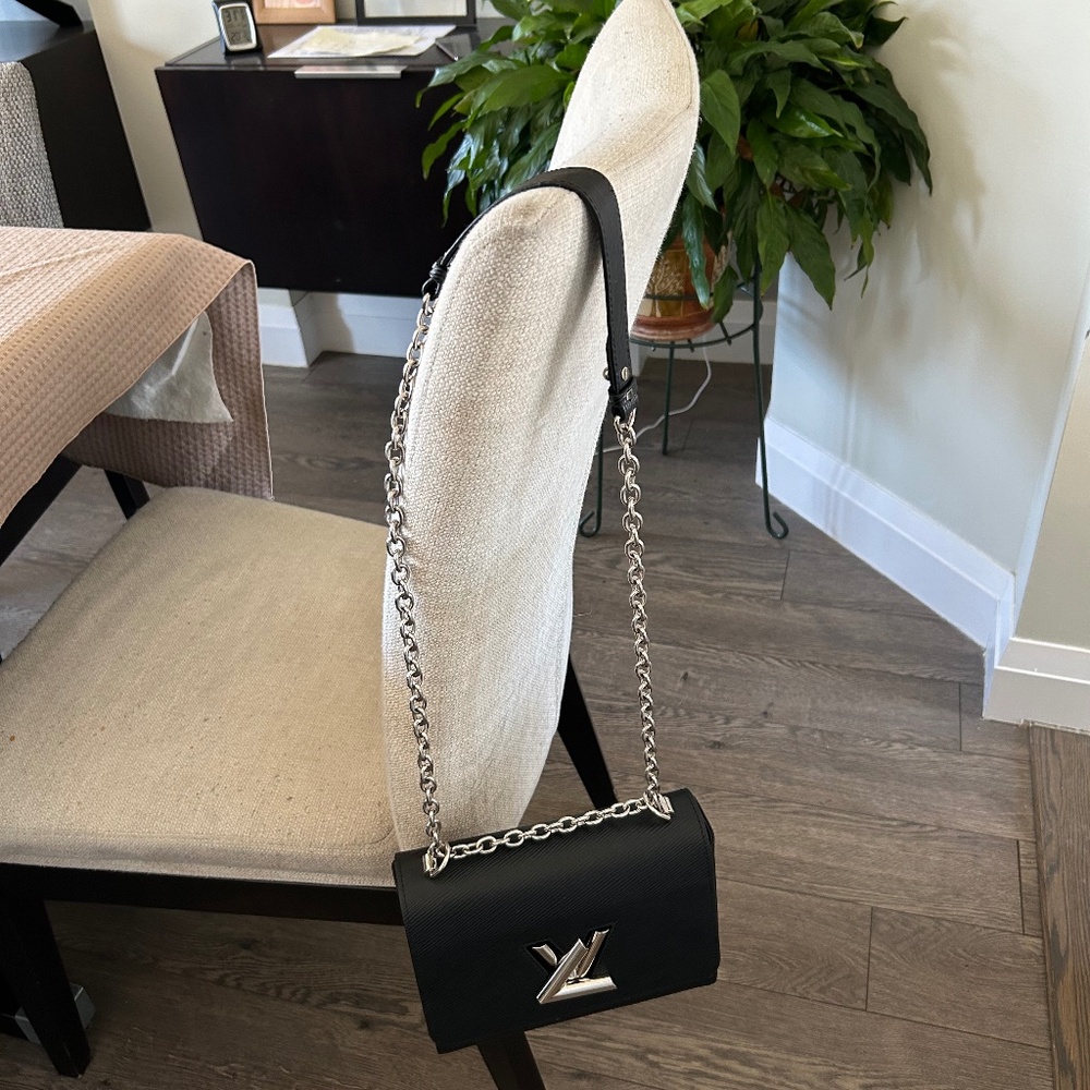 Bag. Beautiful Piece. NEW PRICE
LIQUIDATION